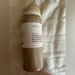 NWT  Owala Holiday cup